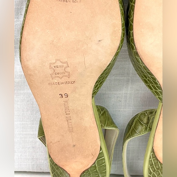 Manolo Blahnik Green Alligator Slipback Pumps size 39 - Picture 5 of 9